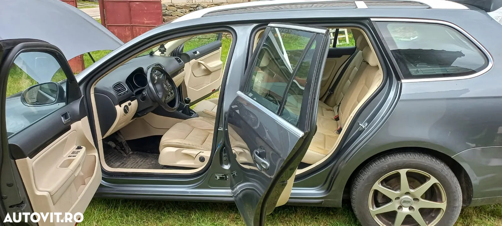 Volkswagen Golf 2.0 TDI Comfortline - 5
