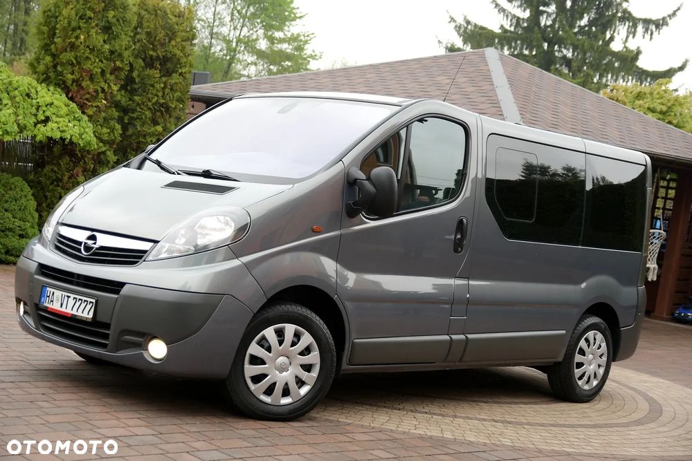 Opel Vivaro - 2