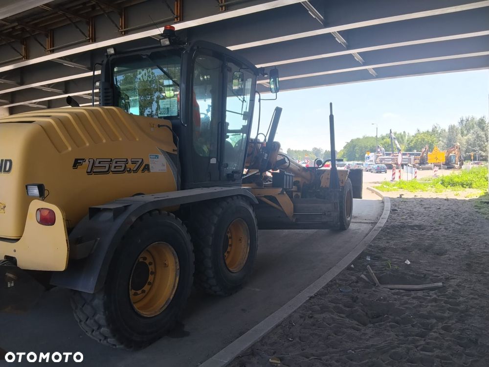 New Holland F 156.7A - 4