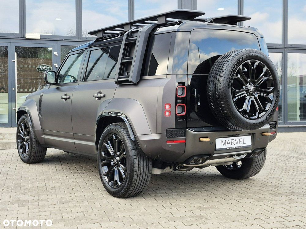 Land Rover Defender - 11
