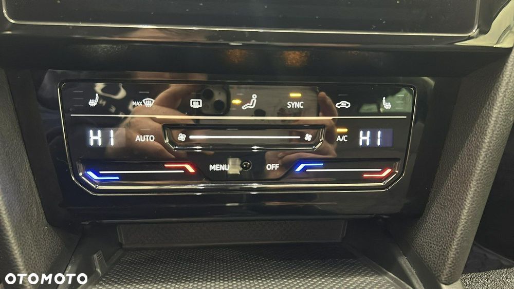 Volkswagen Passat - 21