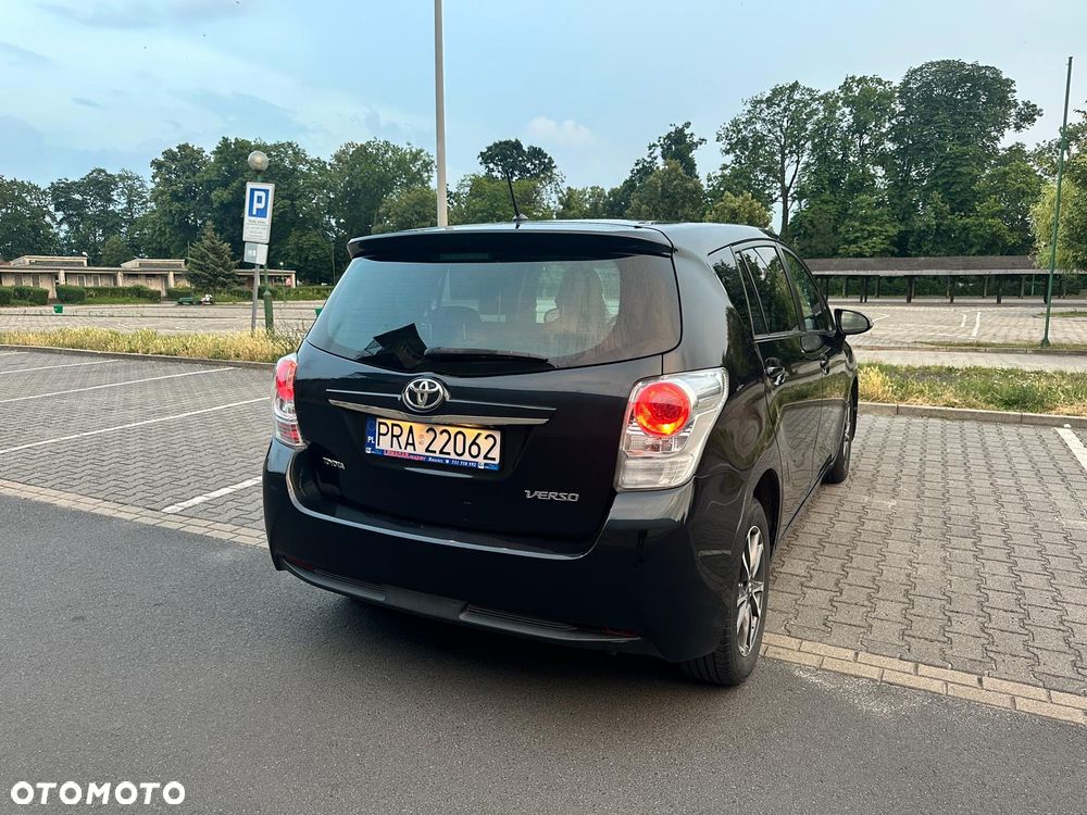 Toyota Verso - 8