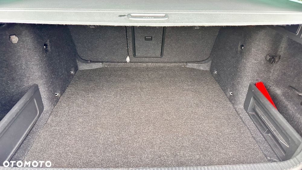 Skoda Octavia 2.0 TDI DSG RS - 17