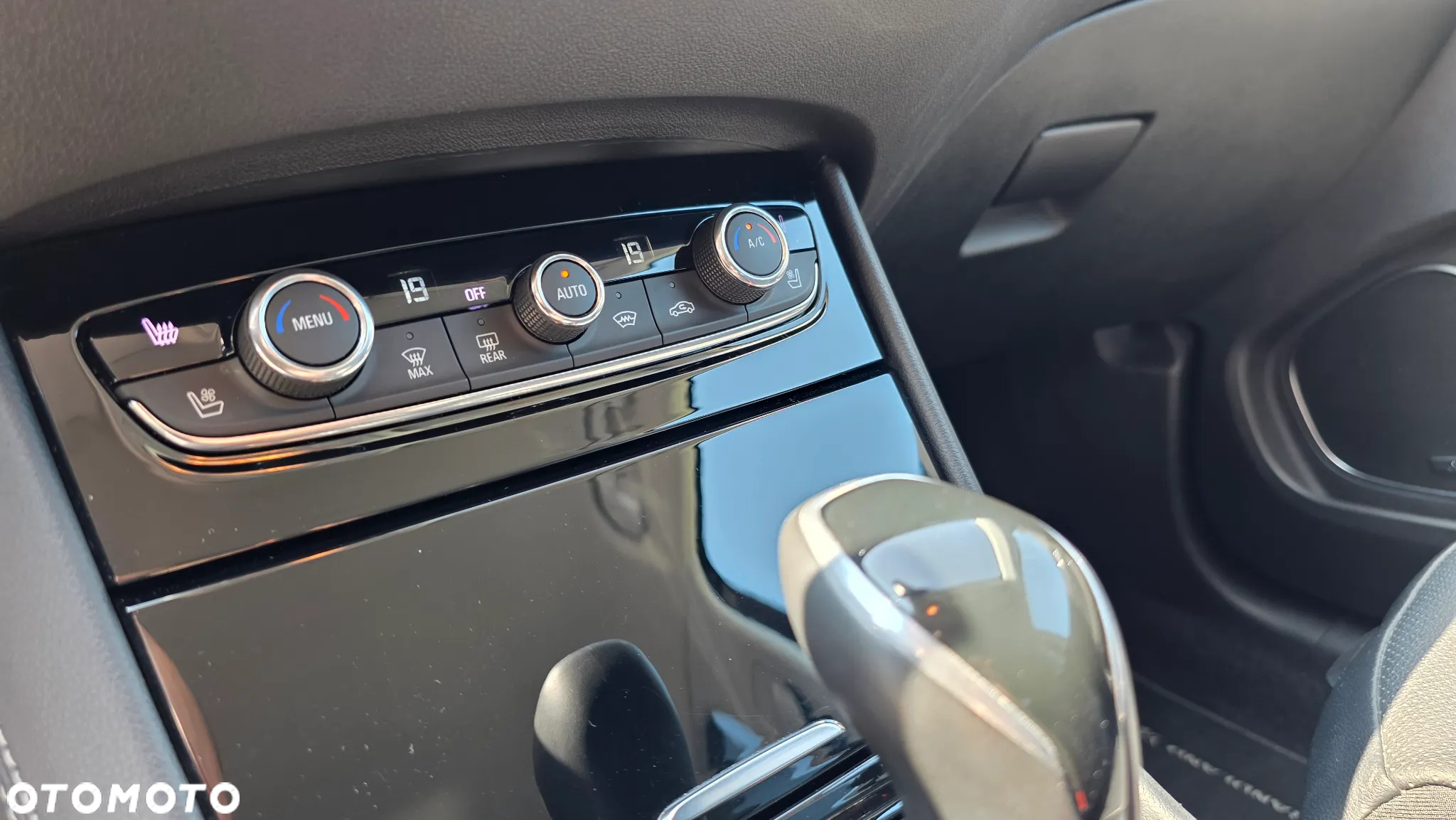 Opel Grandland X 2.0 D Start/Stop Automatik Design Line - 25