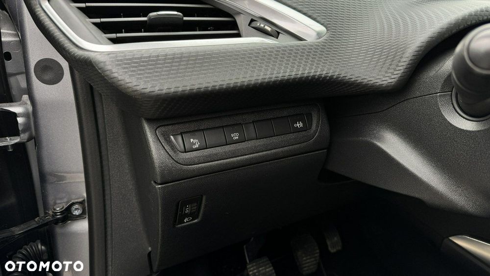 Peugeot 2008 - 15