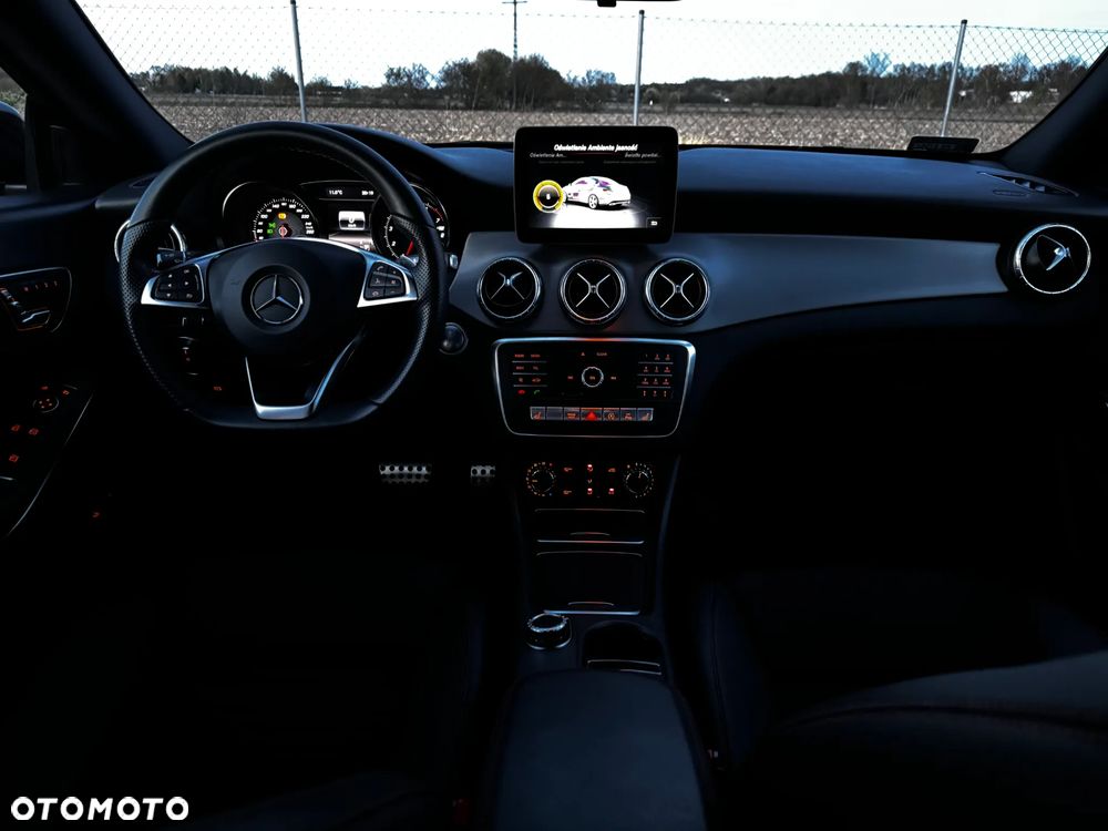 Mercedes-Benz CLA 200 7G-DCT AMG Line - 15