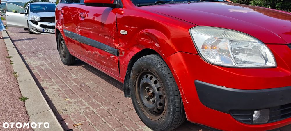 Kia Rio 1.4 EX - 3
