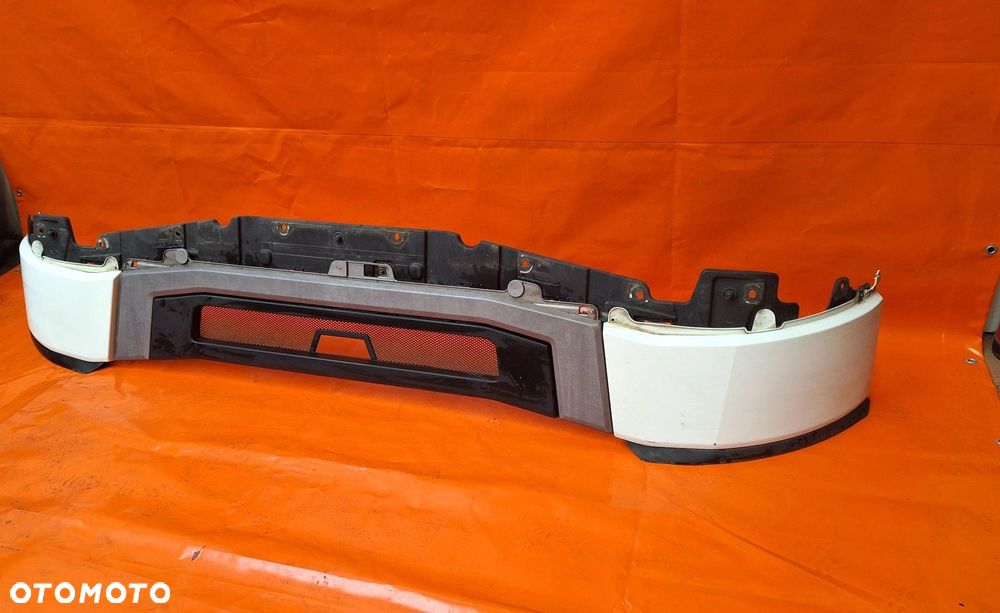 RENAULT T RANGE GAMA T HIGH MASKA GRILL MASKI - 2