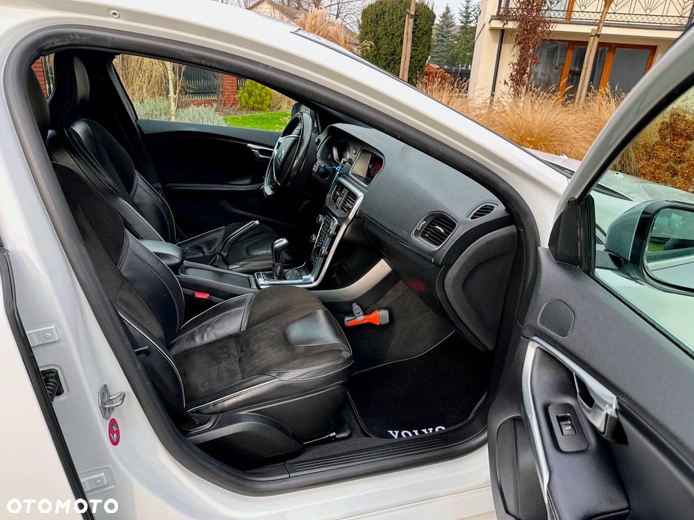 Volvo V40 D2 RDesign - 11