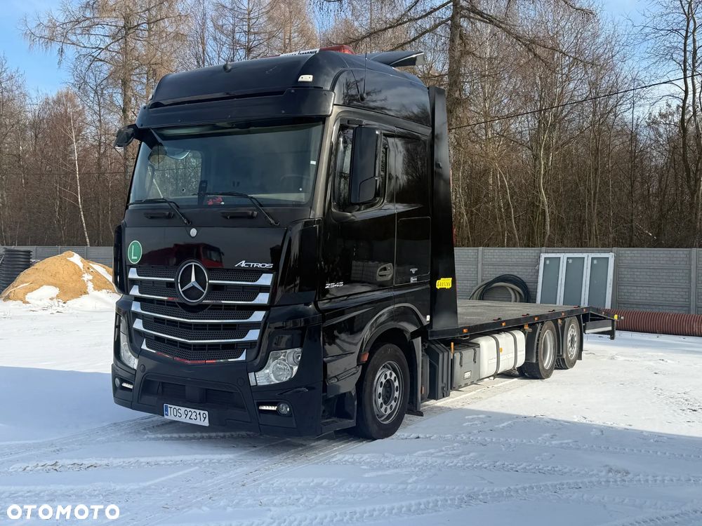 Mercedes-Benz Actros - 1