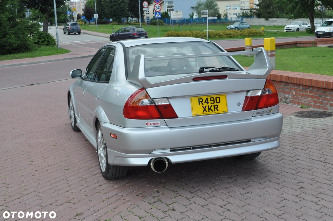 Mitsubishi Lancer Evolution IX - 17