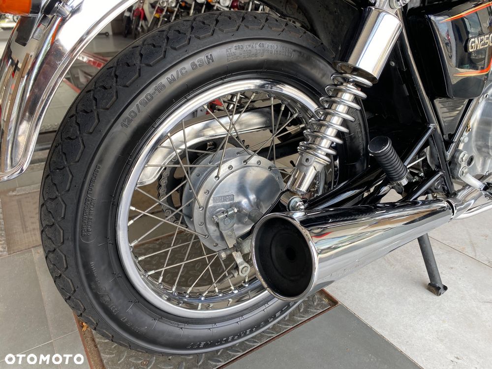 Suzuki GN - 26