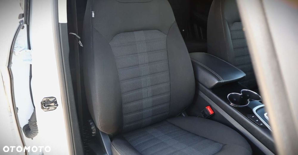 Ford Galaxy - 22