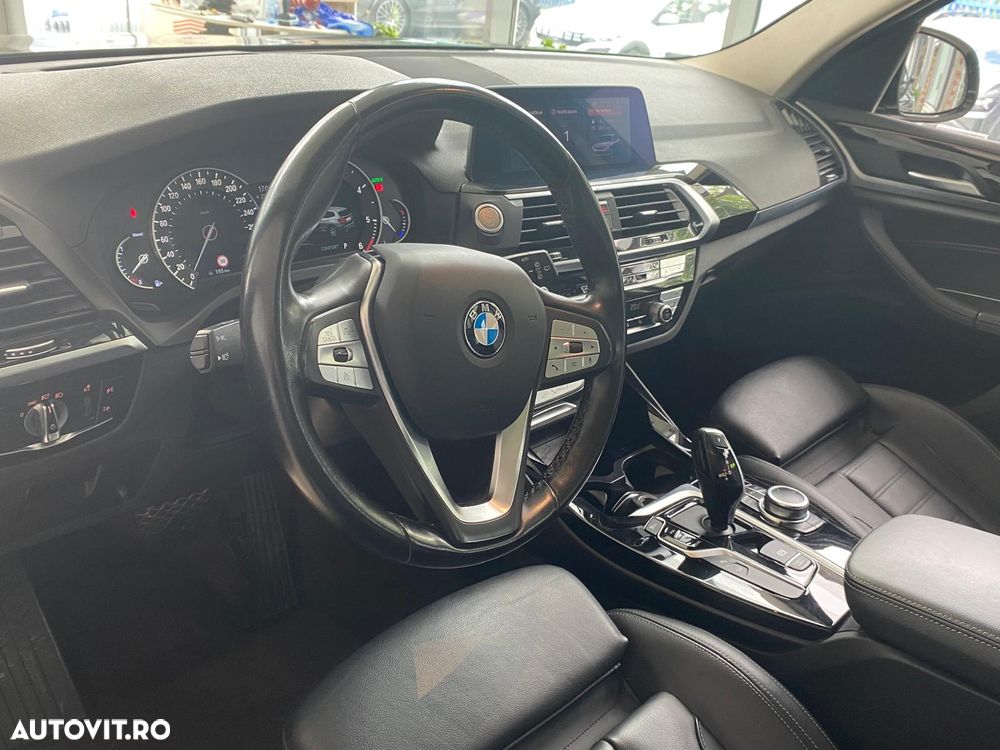 BMW X3 xDrive20d AT xLine - 11