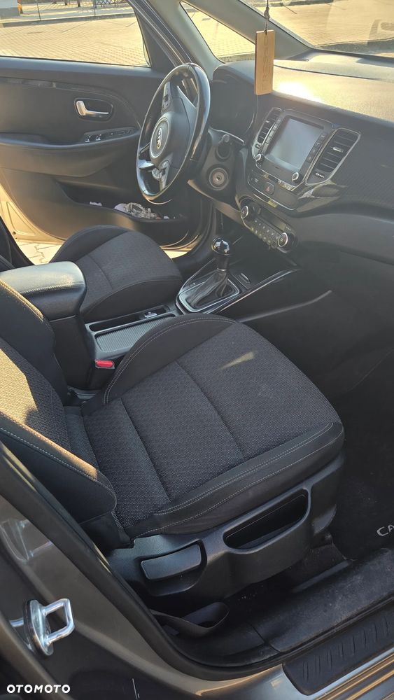 Kia Carens - 6