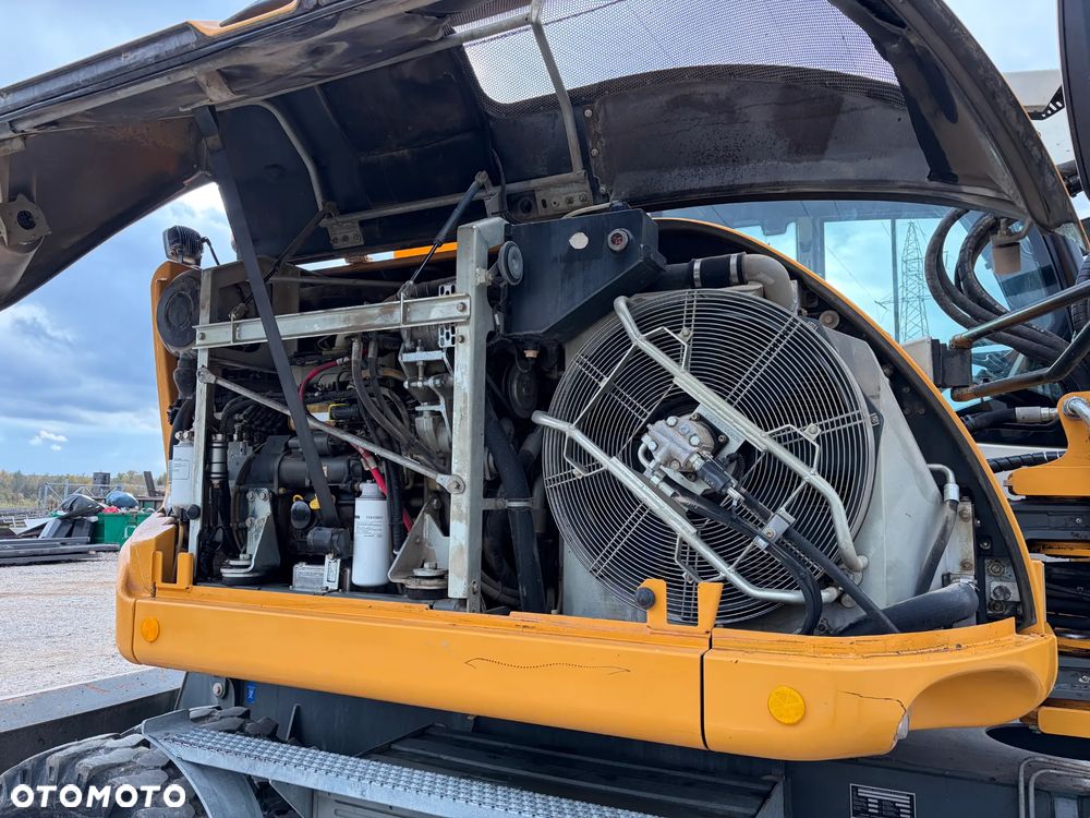 Liebherr A910 Compact Rototilt ze szczypcami - 17