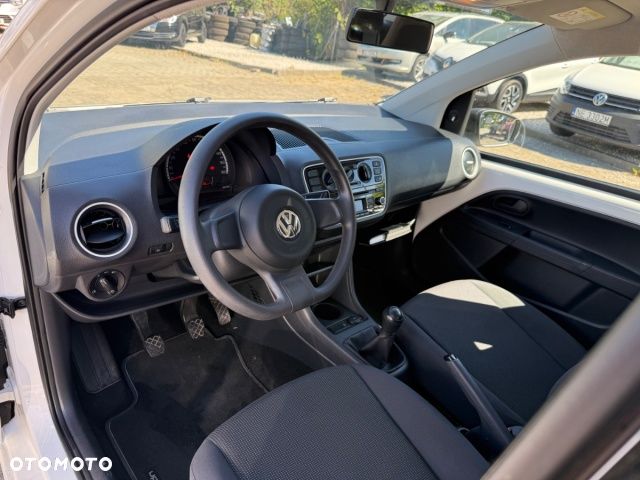 Volkswagen up! - 17