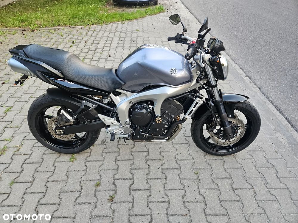 Yamaha FZ6 - 11