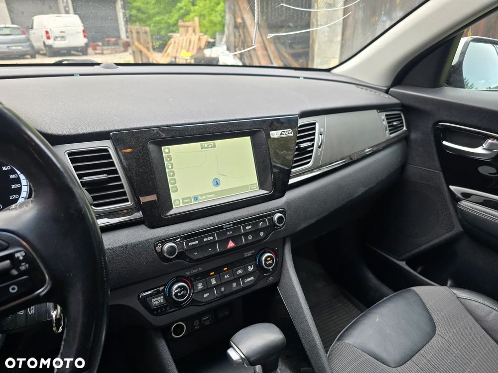 Kia Niro 1.6 GDI 2WD Edition 7 - 23