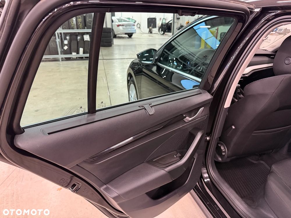 Skoda Octavia 1.5 TSI Selection - 18