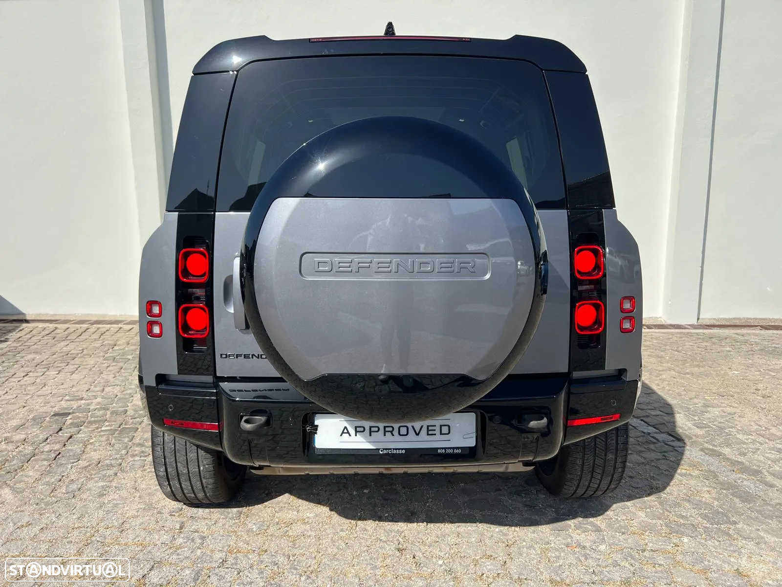 Land Rover Defender 2.0 P400e 110 AWD X-Dynamic SE - 3