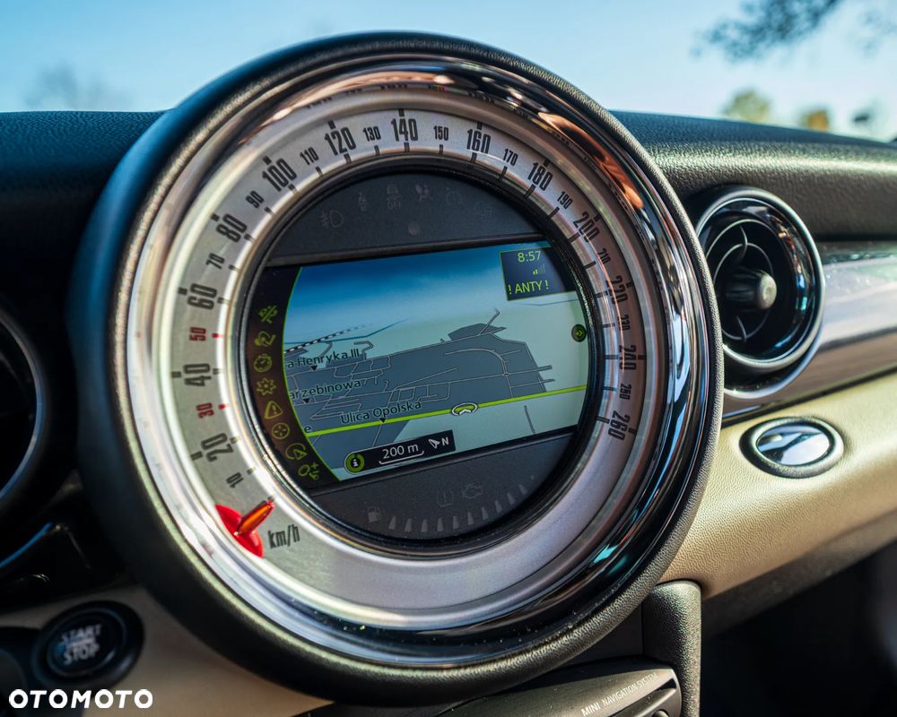 MINI Clubman Cooper D - 25