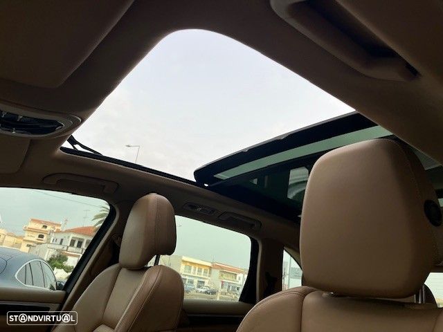 Porsche Cayenne - 27