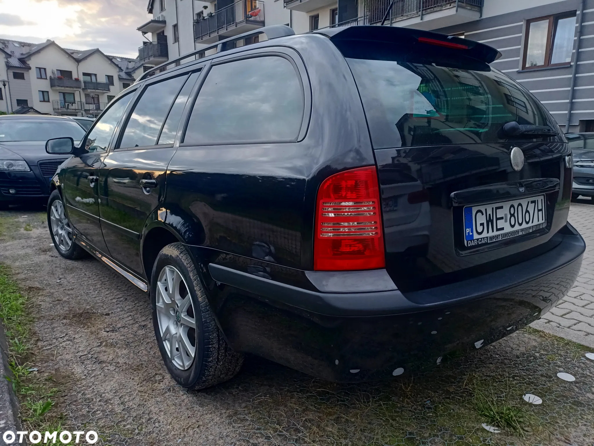 Skoda Octavia Combi 1.6 Ambiente - 14