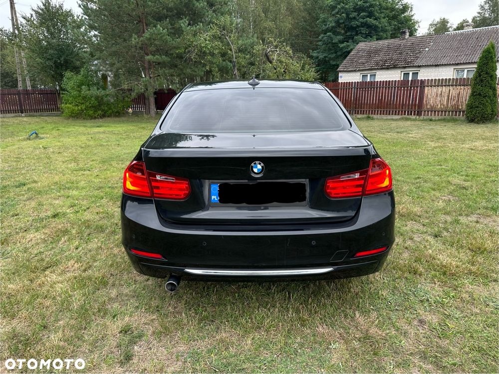 BMW Seria 3 320d Efficient Dynamic Edition Luxury Line - 9