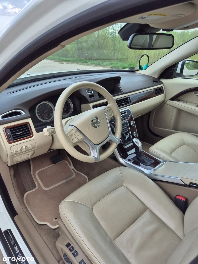 Volvo S80 - 25