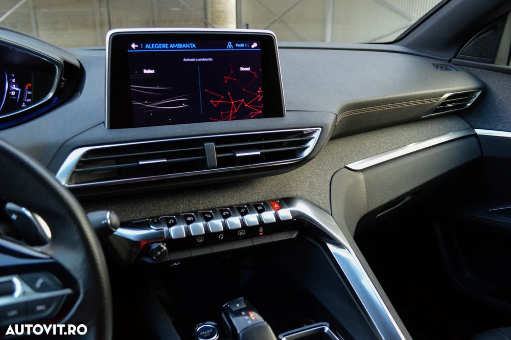 Peugeot 3008 1.6 BlueHDI S&S EAT6 GT-Line - 26