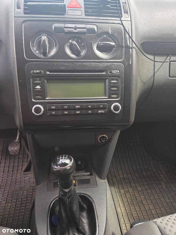 Volkswagen Touran 1.6 - 28
