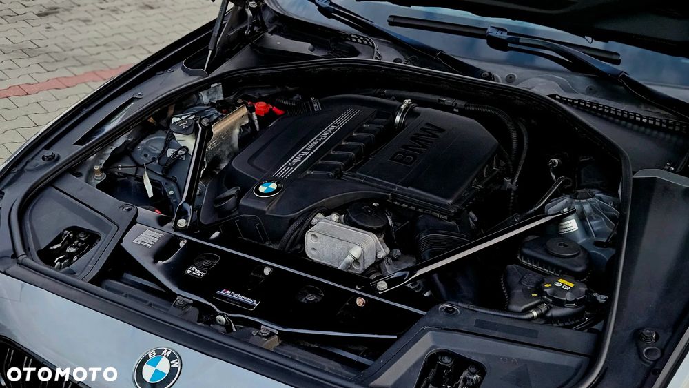 BMW Seria 5 535i xDrive - 13