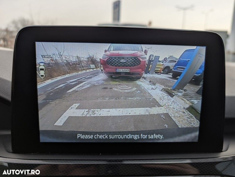 Ford Kuga - 35