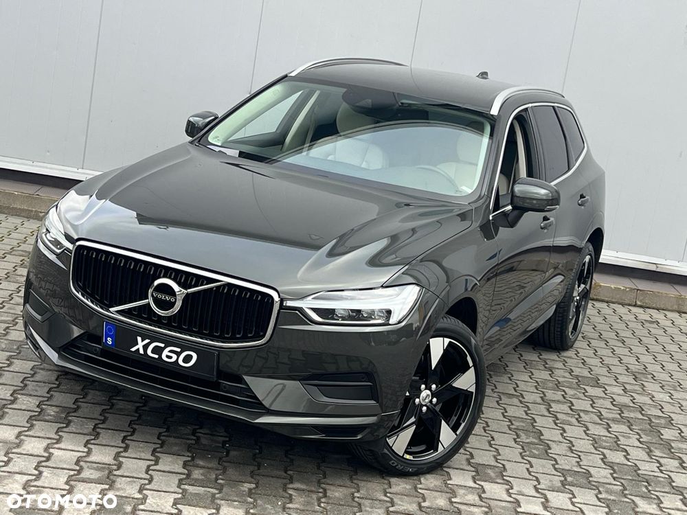 Volvo XC 60 B5 D AWD Geartronic Momentum Pro - 24