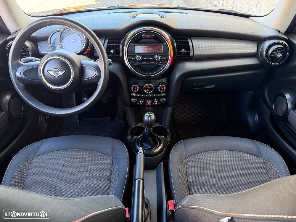 MINI 3 Portas Cooper D - 4