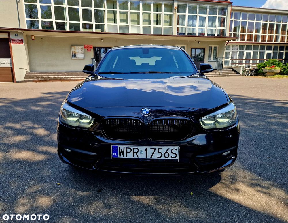 BMW Seria 1 120d xDrive M Sport Shadow sport - 9