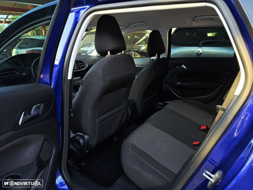 Peugeot 308 SW 1.6 BlueHDi Style - 16