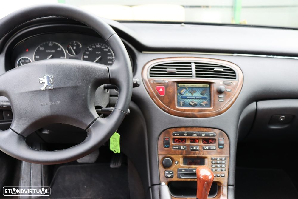 Peugeot 607 - 8