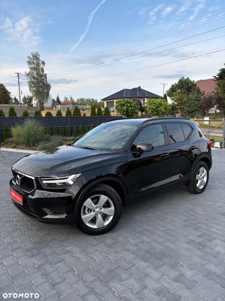 Volvo XC 40 T3 Momentum Pro - 3