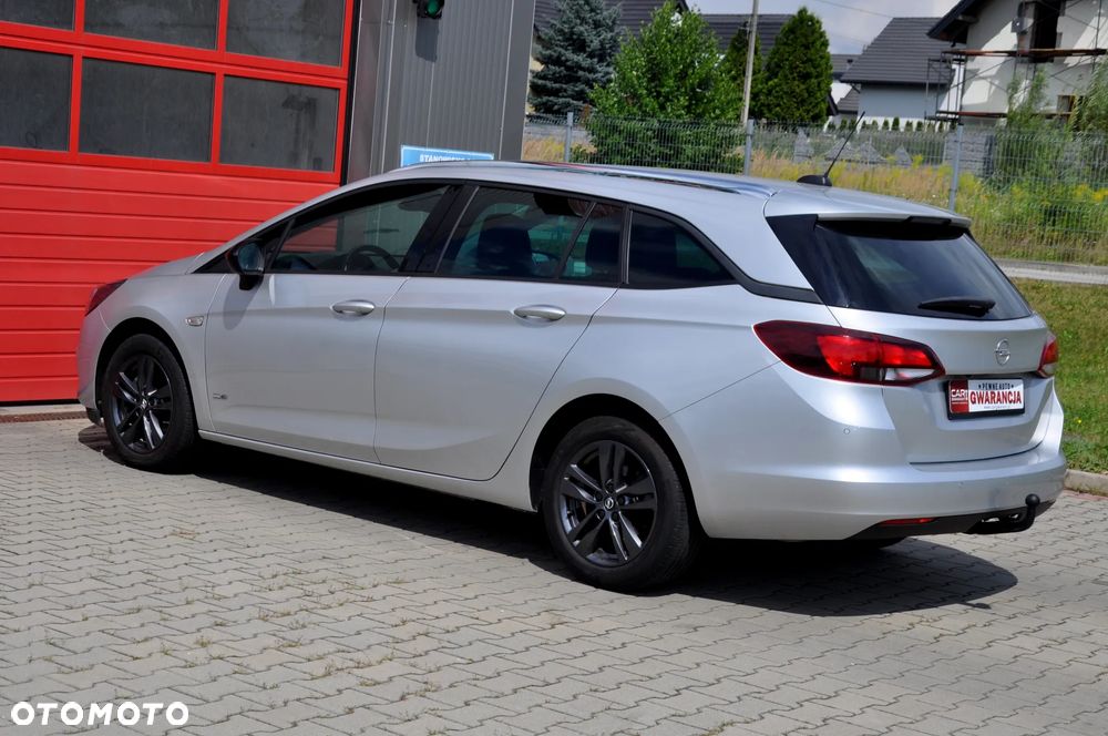 Opel Astra 1.5 D Start/Stop Automatik Design&Tech - 11