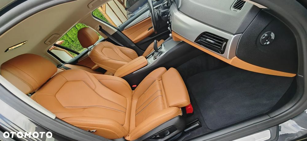 BMW Seria 5 520d Sport Line - 22