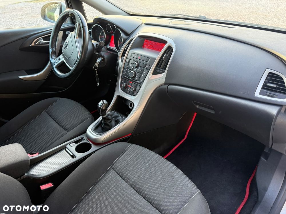 Opel Astra 1.4 T Cosmo - 7