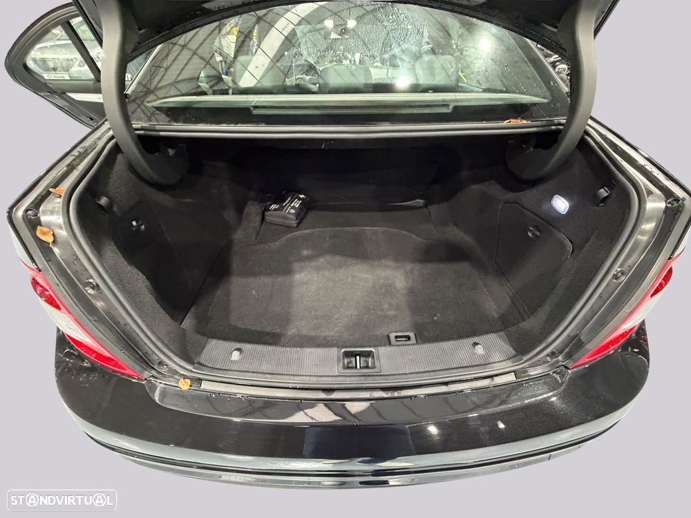 Mercedes-Benz C 220 - 31