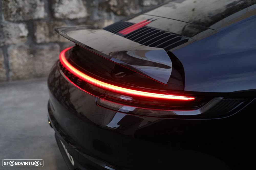 Porsche 911 Série F - 23