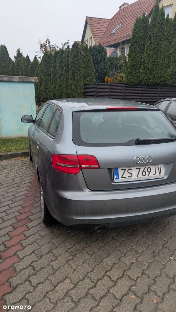 Audi A3 Sportback - 2
