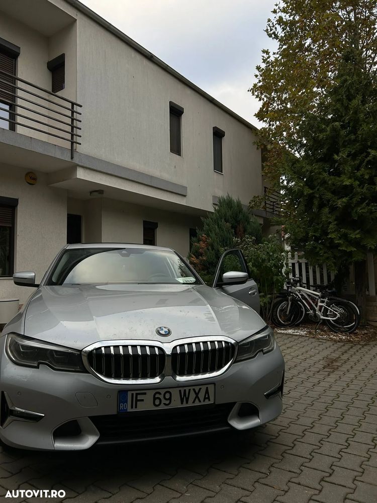 BMW Seria 3 330i Touring xDrive Aut. Advantage - 1