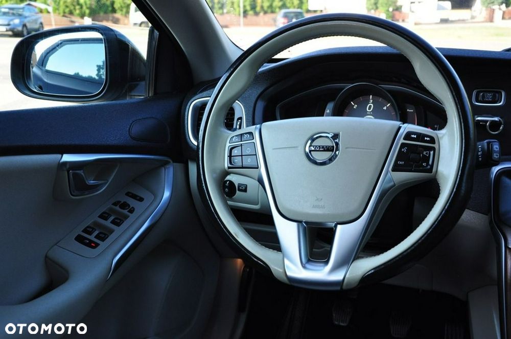 Volvo V40 - 31