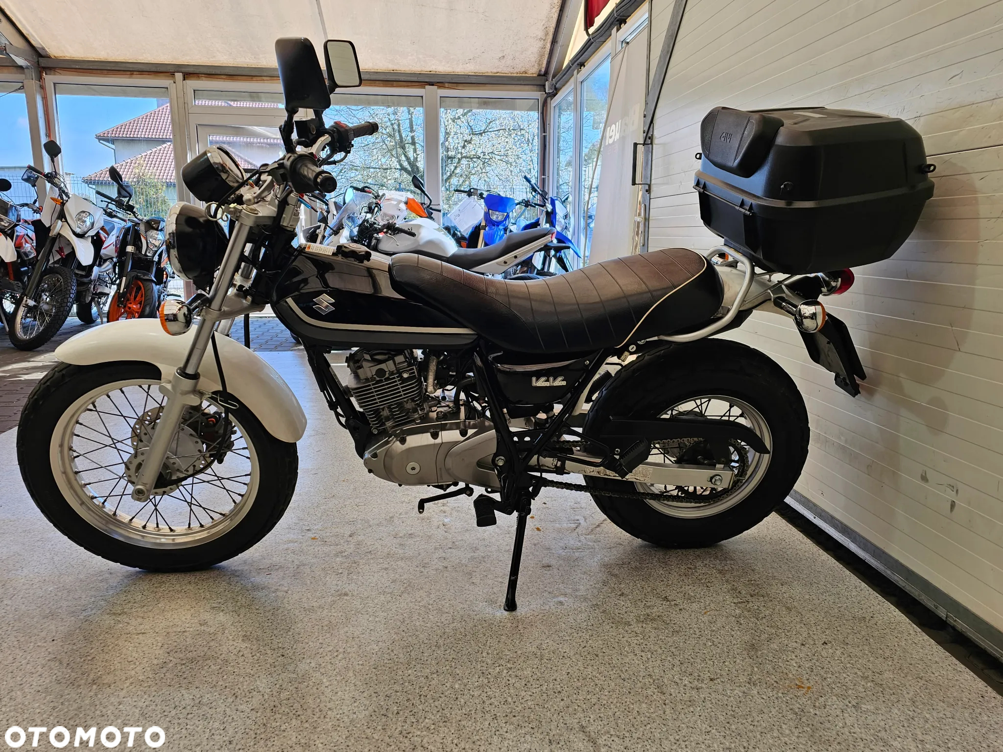 Suzuki RV - 10