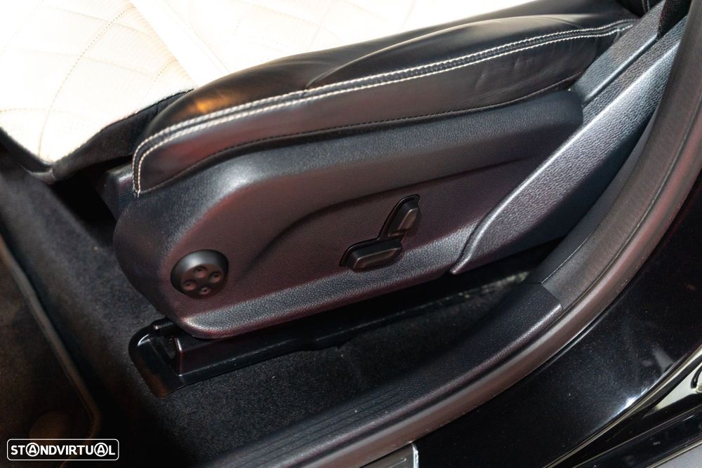 Mercedes-Benz GLC 300 de 4Matic 9G-TRONIC AMG Line - 12